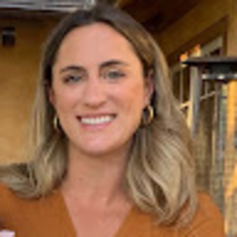 Meet your Posher, Dana